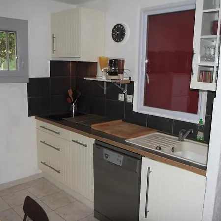 Apartment T2 Climatise A 500m De La Sur La Presqu'ile De Mandrier Sur Saint-Mandrier-sur-Mer