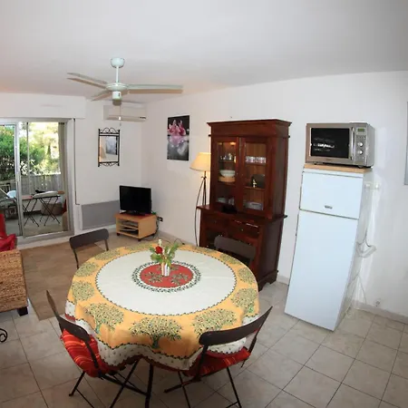 Appartement T2 Climatise A 500m De La Sur La Presqu'ile De Mandrier Sur